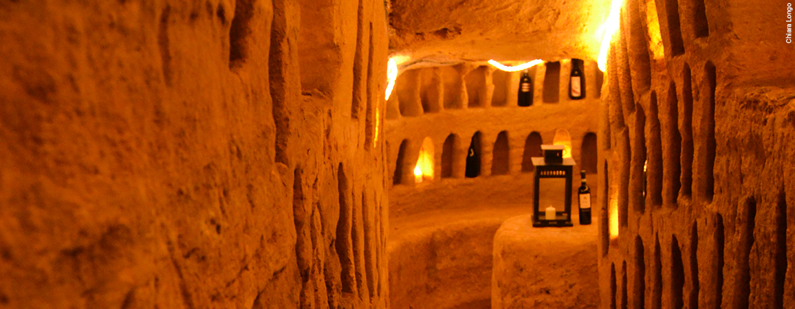 La temperatura degli infernot è di 12 gradi. Durante l’evento Monferrato Infernot MATE visita i cunicoli e scopri come si conservava il cibo.