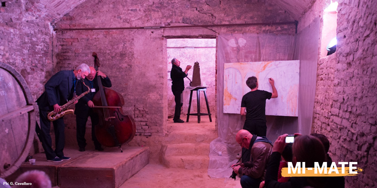 Monferrato infernot MI-MATE Prima edizione. Durante la serata, all'interno dell'infernot si sono esibiti due artisti jazz Penotti e Solani, lo scultore Bonardi e il pittore Minetti.
