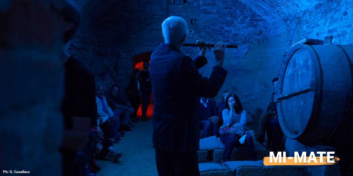 Durante la prima edizione di Monferrato infernot MI-MATE si è esibito Giorgio Penotti. Lui è un musicista eclettico e polistrumentista.