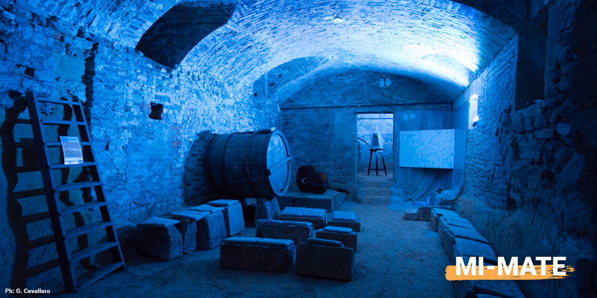 Monferrato infernot MI-MATE Prima edizione. Alcuni ambienti dell'infernot di Fubine, per l'evento, sono stati allestiti con installazioni artistiche. 