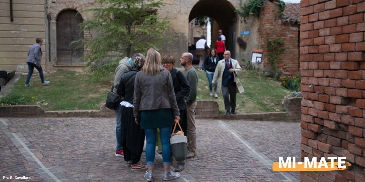 L'ingresso dell'infernot di piazza Cristoforo Colombo a Fubine Monferrato è stato il luogo di partenza della prima edizione dell'evento Monferrato infernot MI-MATE.