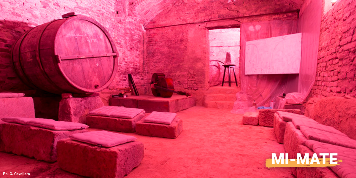 Monferrato infernot MI-MATE Prima edizione. Gli ambienti più spaziosi dell'Infernot sono stati teatro delle performance artistiche di Davide Minetti e Giovanni Bonardi.